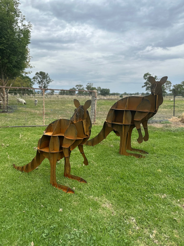 Kangaroo - Metal Sculpture - Large Garden Feature-Old n Dazed