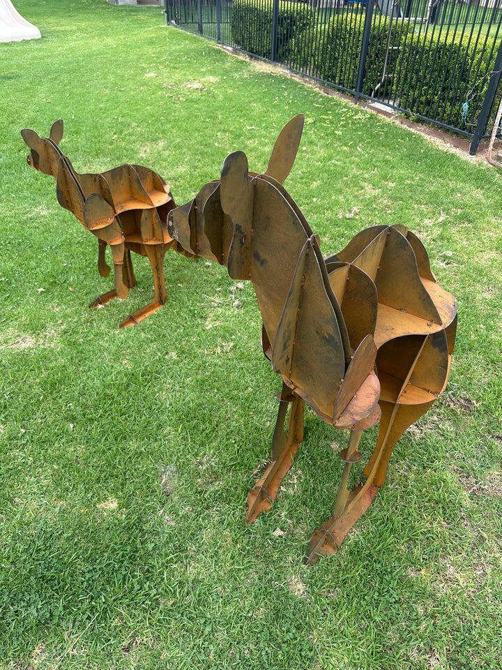 Kangaroo - Metal Sculpture - Large Garden Feature-Old n Dazed