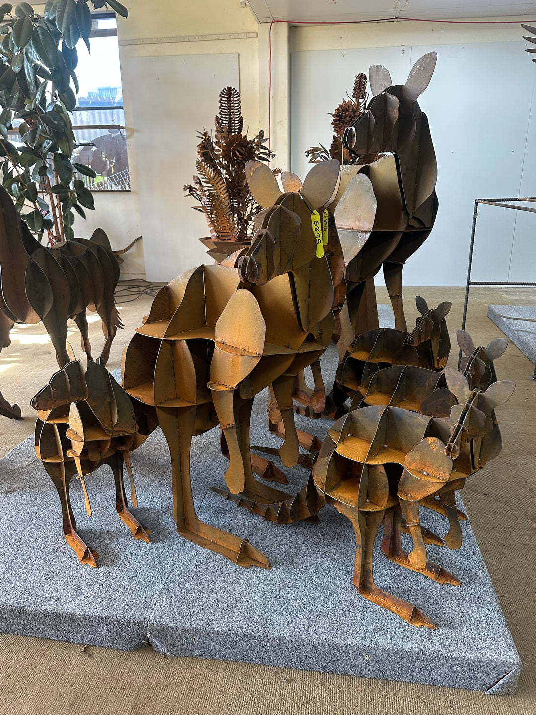 Kangaroo - Metal Sculpture - Large Garden Feature-Old n Dazed