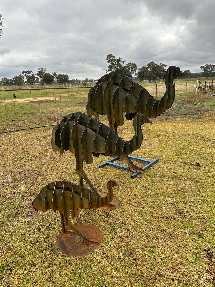 Outback Strider – Australian Metal Emu Sculpture-Old n Dazed