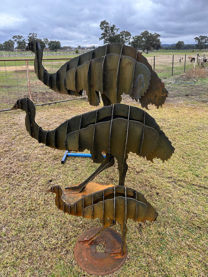 Outback Strider – Australian Metal Emu Sculpture-Old n Dazed