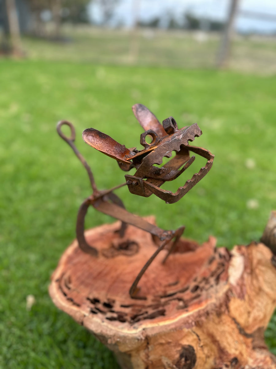 Trap Dog - Metal Garden Sculpture - Garden Art-Old n Dazed