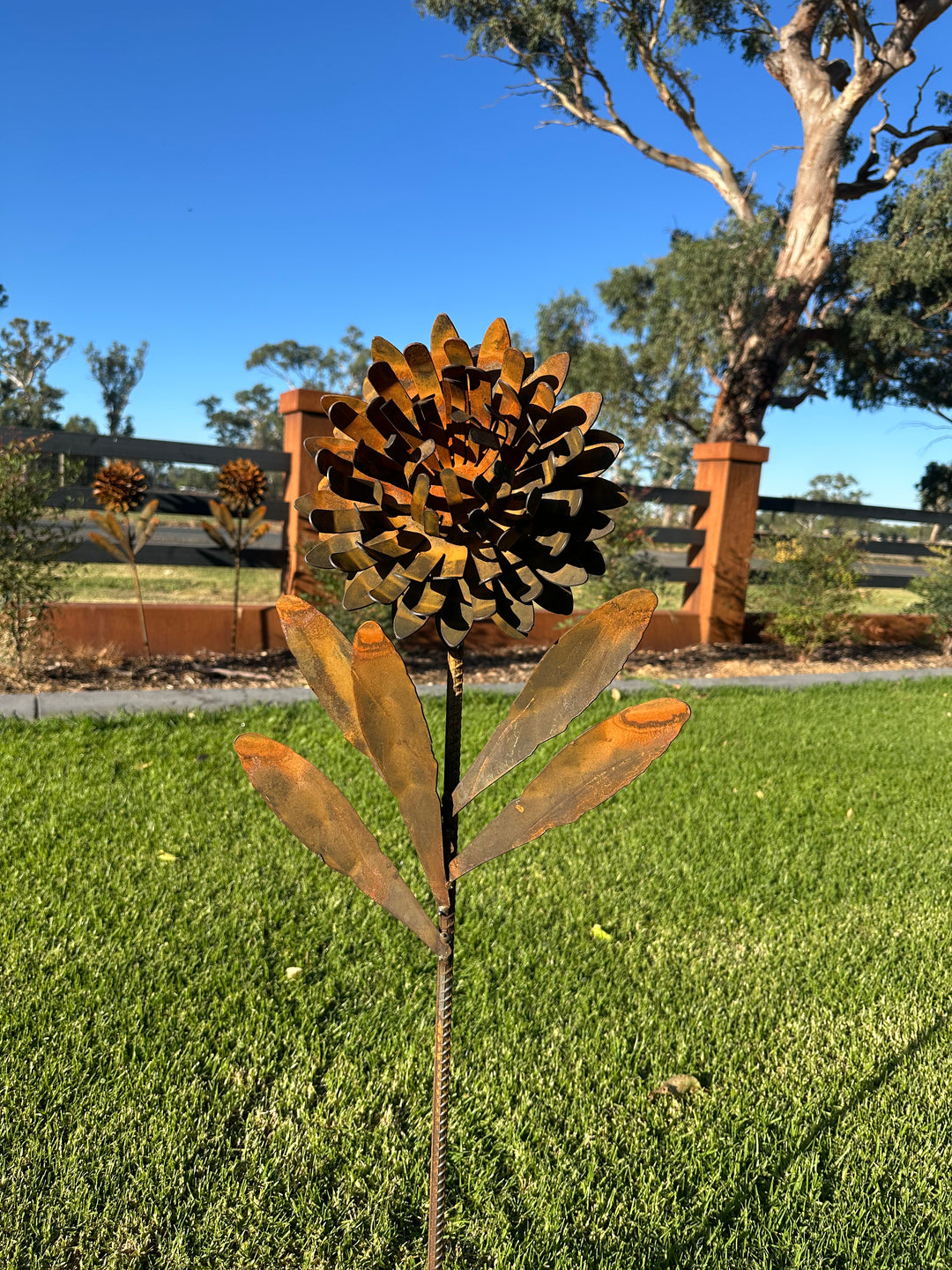 Waratah Flower Metal Art - Garden Art Sculpture-Old n Dazed