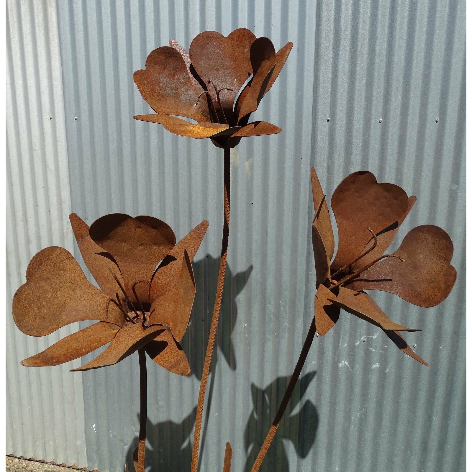 3 Flower Arrangement (large) Metal Garden Art-Old n Dazed