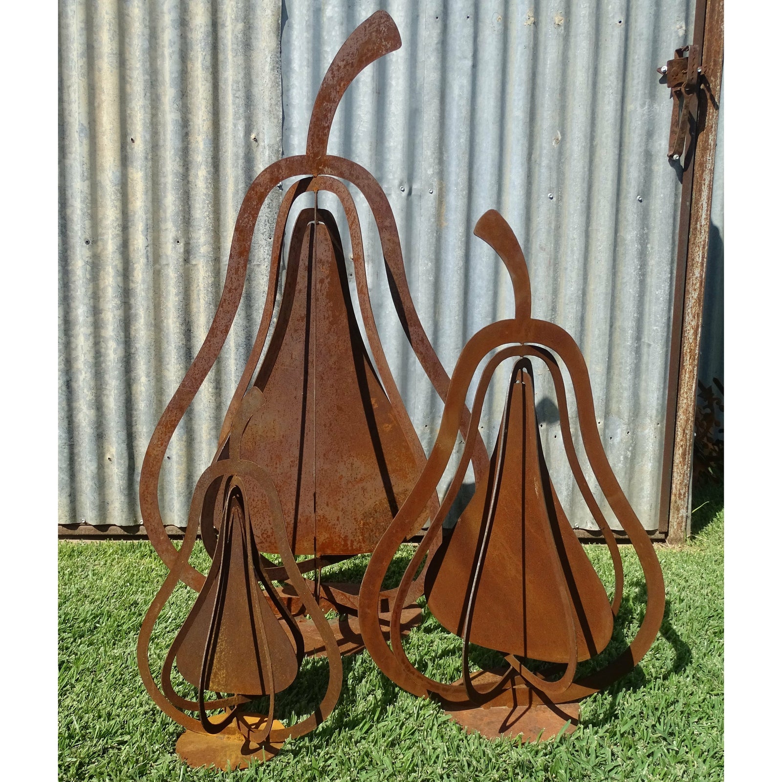 3d Pears (3 sizes available) Metal Garden Art-Old n Dazed