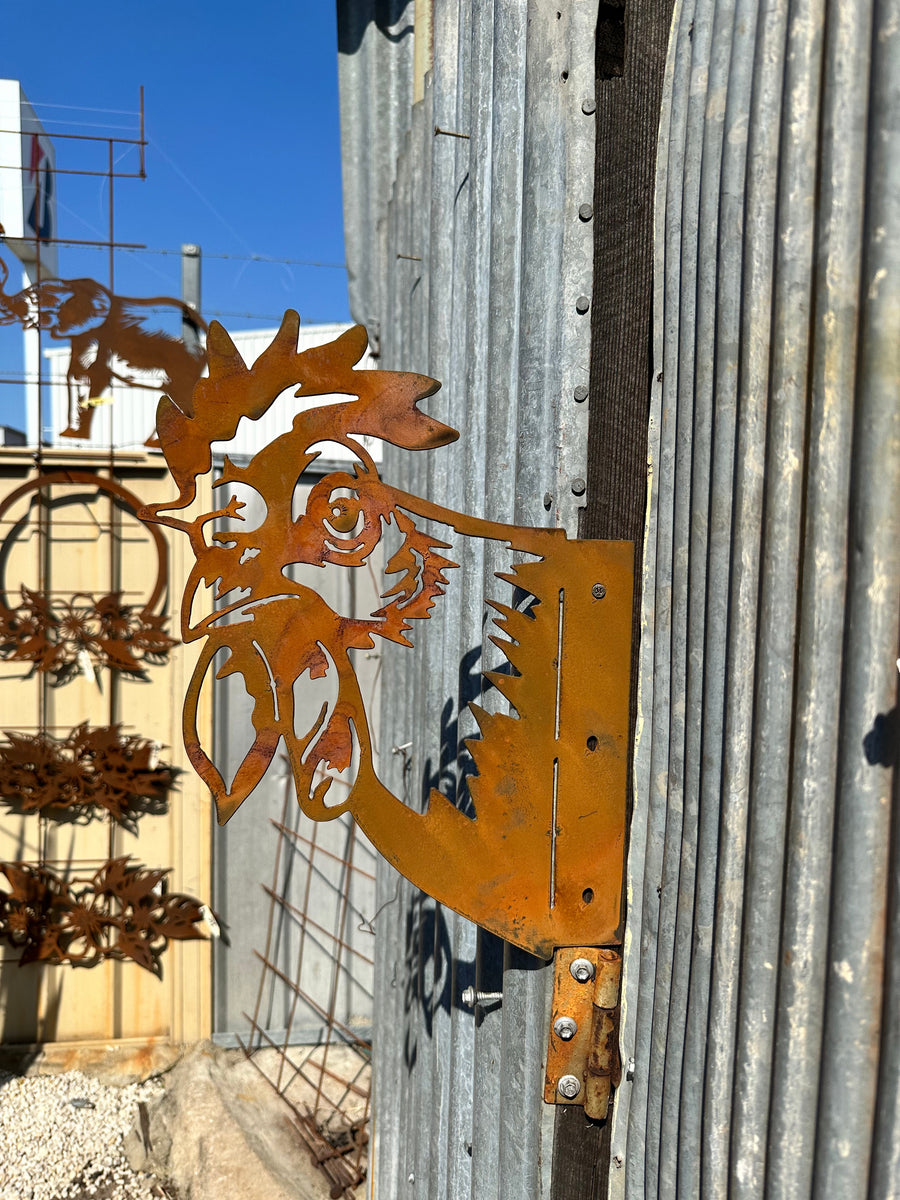 Peek a Boo Rooster - Metal Animal Garden Art-Old n Dazed