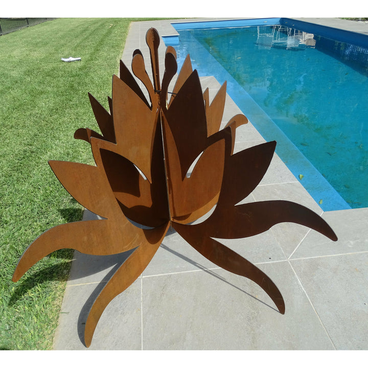 Lotus (3 sizes available) Metal Garden Art-Old n Dazed