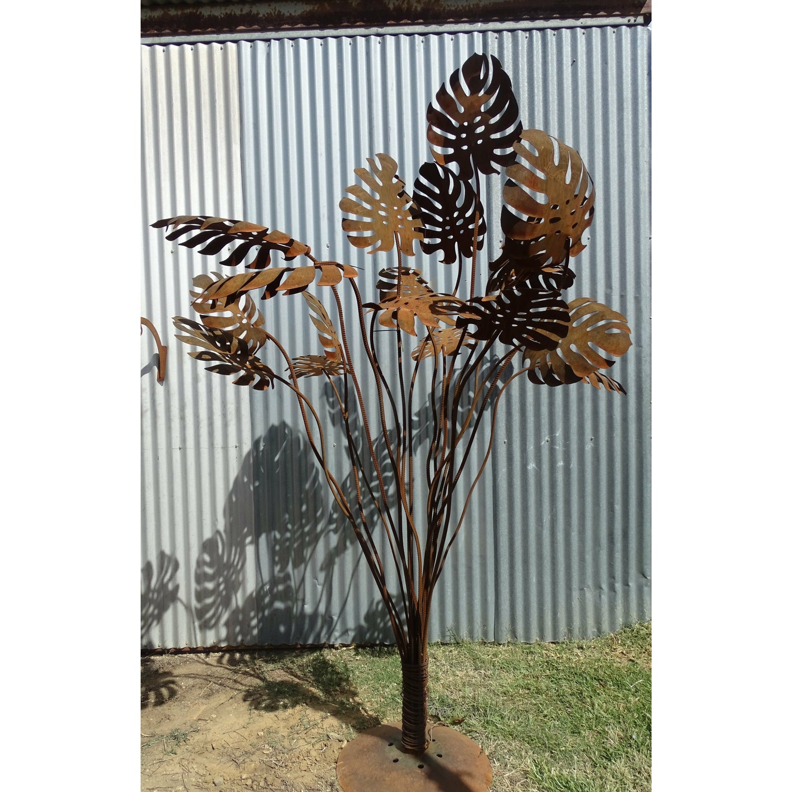 Monsteria (large) Metal Garden Art-Old n Dazed