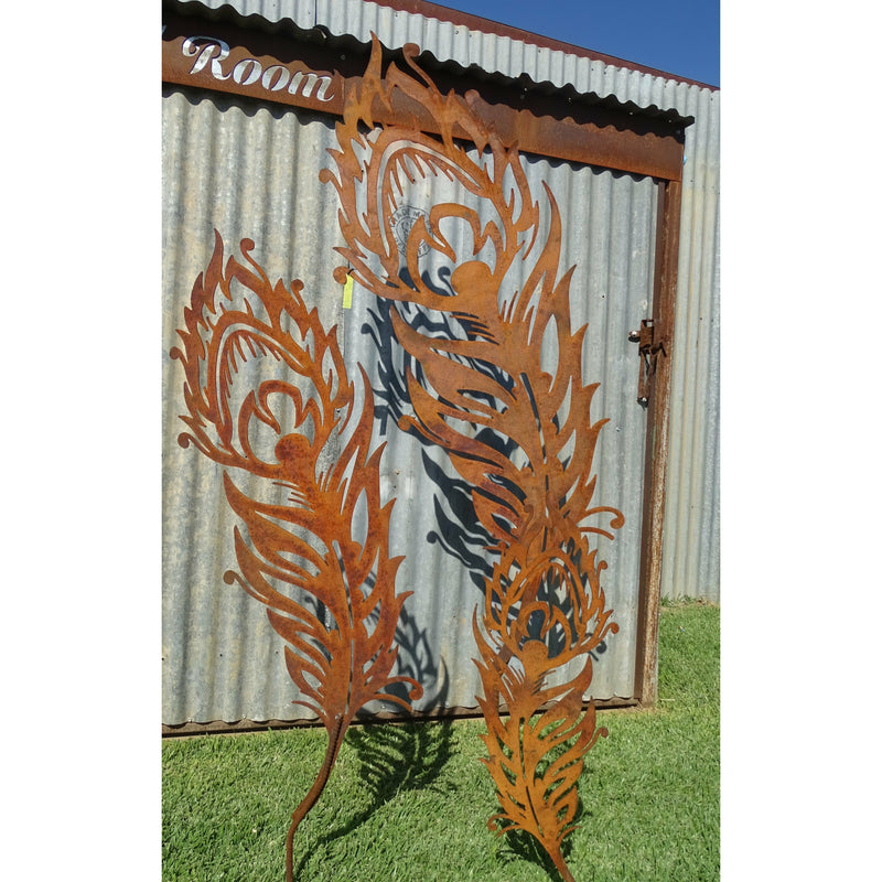 Peacock Feathers Metal Garden Art-Old n Dazed