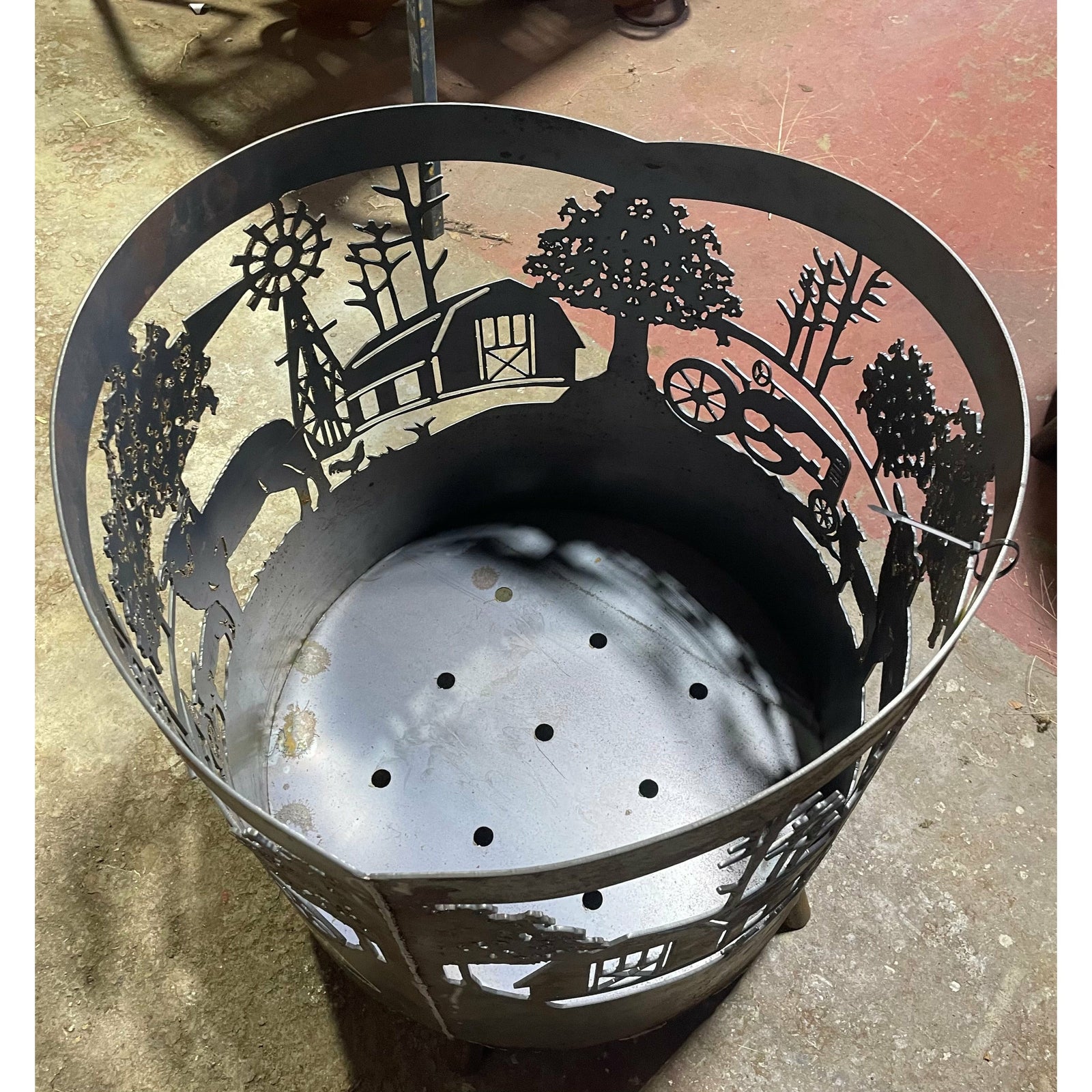 Rural Scene Round Fire Pit-Old n Dazed