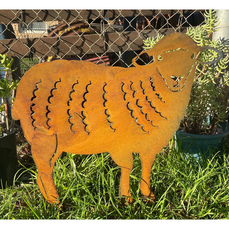 Sheep Metal Garden art Farm animal-Old n Dazed